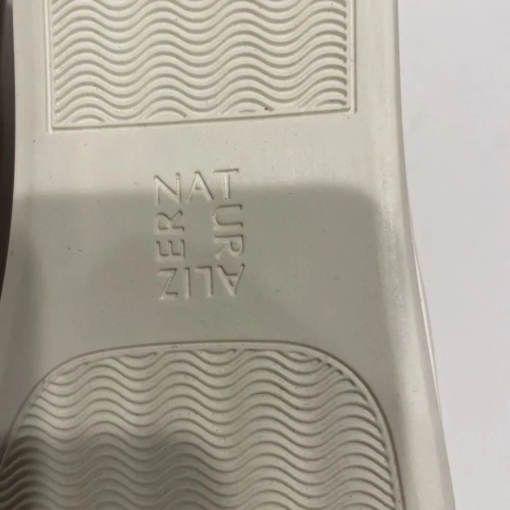 Naturalizer Taupe Leather Slip On Comfort Cushioned Inner Sole Shoes Size 8